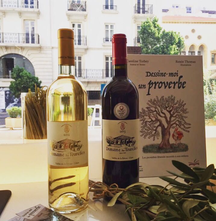 TourellesLiban's tweet photo. Cet ouvrage dévoile les proverbes libanais au grand jour avec le support indéfectible du Domaine. À découvrir auprès de votre libraire
#dmup https://t.co/GzZejMAh6S