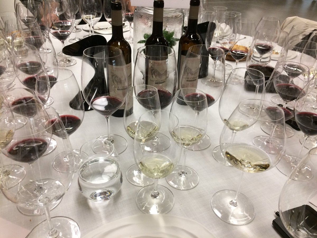 jsoleVins's tweet photo. Gran rebuda a @PagoCarraovejas amb part de l’equip de @vilaviniteca #anyades #terroir amb final de festa @RteAmbivium 🔝🔝🔝 https://t.co/0YVJocK41d