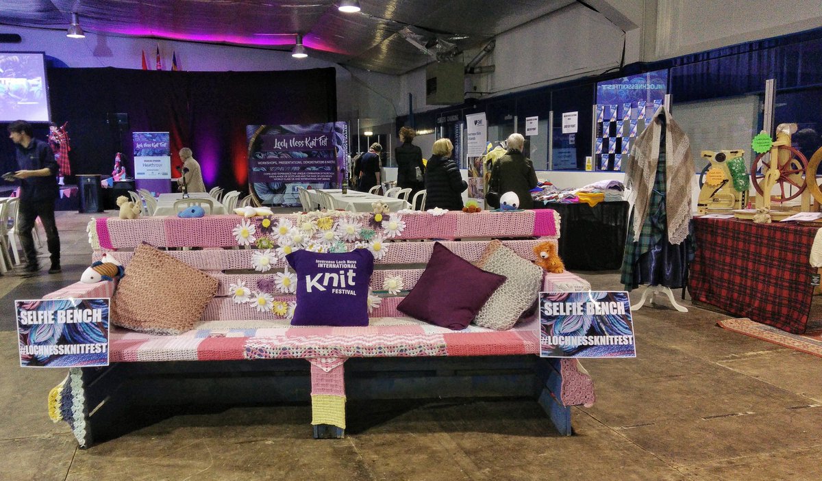 Sairus_S's tweet photo. #LochNessKnitFest #LochNessKnitFest2017 #Knitting #Knit #Scotland #Inverness #VisitScotland #Scottishwool #thequeenOfPurls #TaGiF https://t.co/PBv78uN9KI