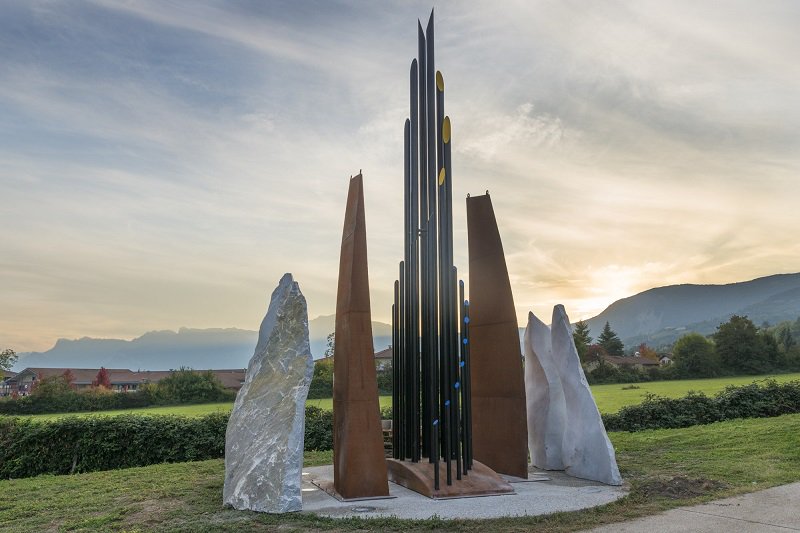 Fonds_Mica's tweet photo. RDV le vendredi 20 octobre à 18h pour inaugurer la sculpture Ino-Via, 1er projet du fonds de dotation @Fonds_Mica. https://t.co/CdnZV24TdF