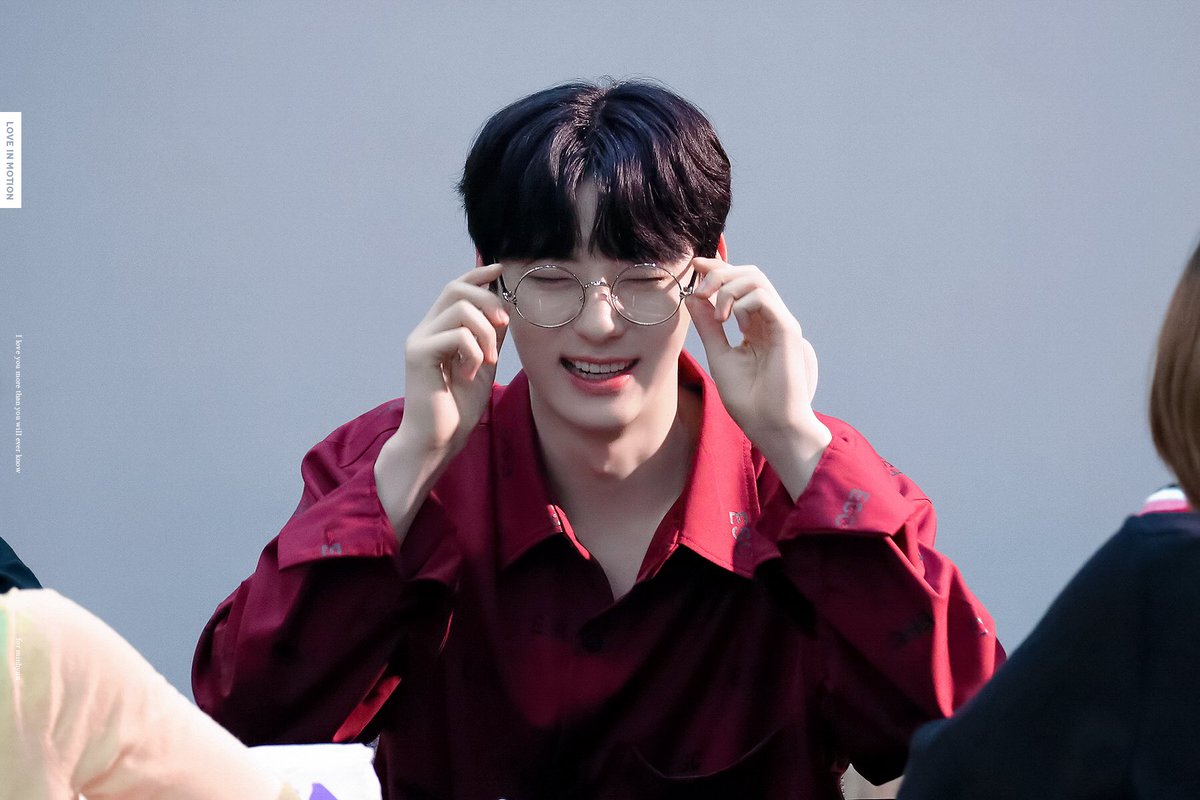 _dear_119's tweet photo. 세..로.......세....로....사진이 시급해........ https://t.co/0KiyCnzlXo