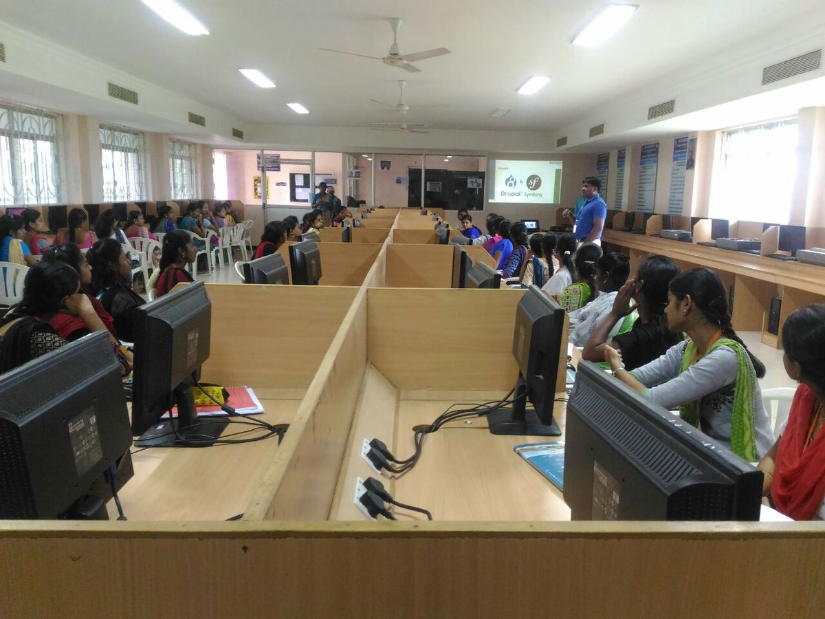senthilmohith's tweet photo. @InnopplIndia #drupal8 #drupal #DrupalCAP Hands on workshop at Vivekananda College of Engineering for Women by @senthilmohith @ArunKumarsks https://t.co/Y12OnWG8k5