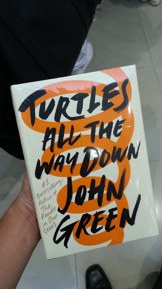 SonnnyBoii's tweet photo. Hope this book will make me realize something in life, just like your other books did, @johngreen 🐢 #TurtleAllTheWayDown https://t.co/Ll2oOwNcRW