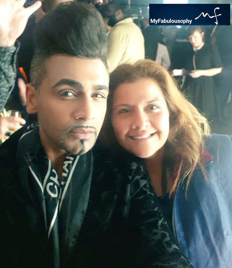 JayKamiraz's tweet photo. Fabulous Night @allsopro launch with @Nina_Wadia
#MyFabulousophy #AllSoPro #Celebrity #endorsement #LuxuryLifestyle #NinaWadia #LaunchParty https://t.co/4W7PLrJk5z