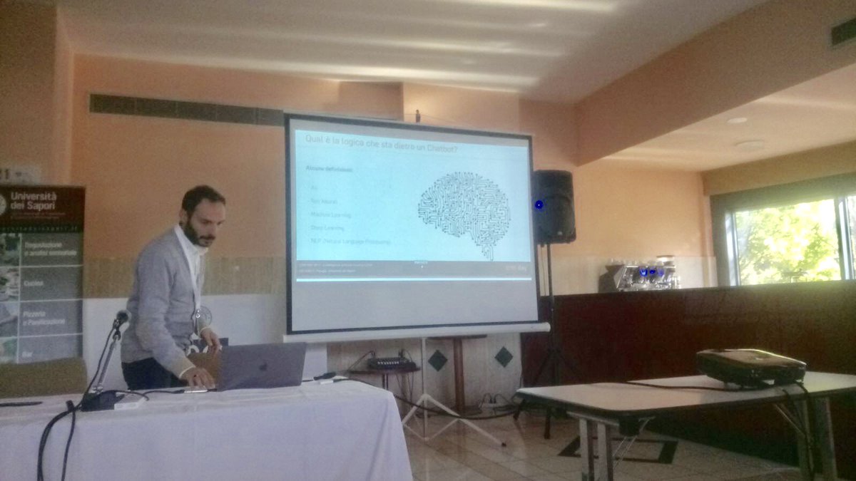 Ariannanet's tweet image. Salvatore Carlucci, speaker al CRM day per parlare di ChatBot!
#CRMday #CRM #ChatBot #Bot #intelligenzaartificiale