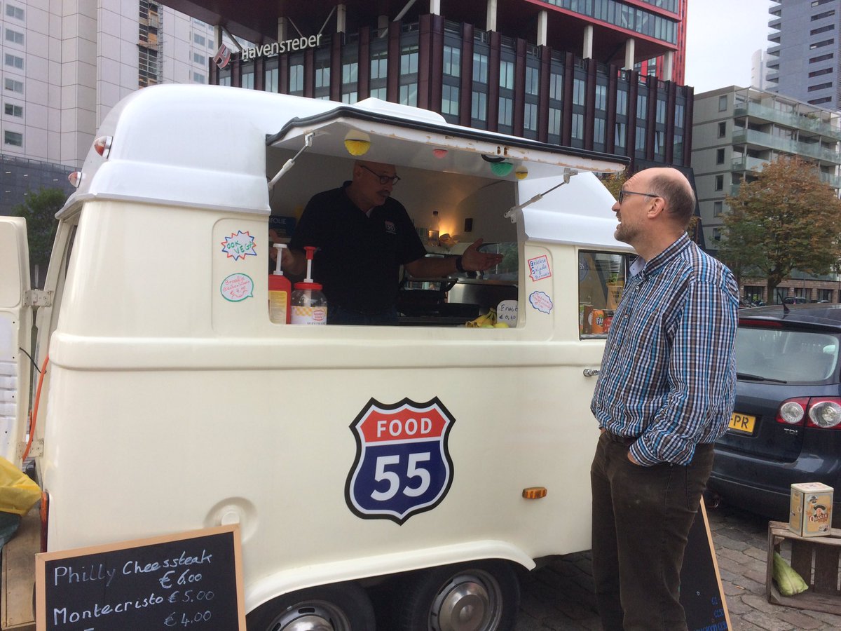 TheFoodConvoy's tweet photo. Wat gaat het worden? Cheese Steak? Hot Dog? Burger? https://t.co/ILeXFDsUeF #foodtruck #Rotterdam https://t.co/keqNSO5C9J