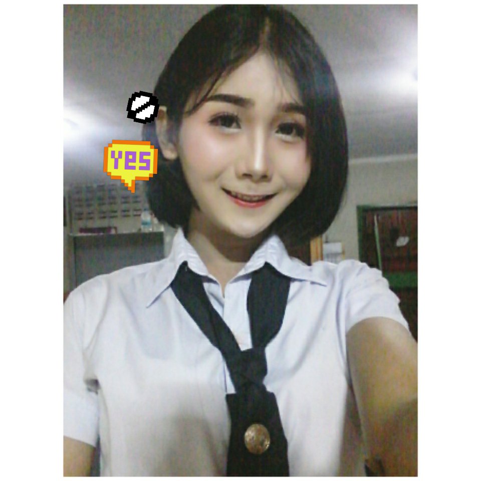 pluemsohot's tweet photo. การเงินมีปัญหาใส่ชึดนักศึกษาไปหาใคร https://t.co/uTLyjVFOuL