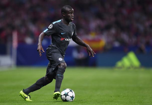 talkSPORT's tweet photo. Antonio Conte has provided an update on how long N'Golo Kante will be sidelined https://t.co/lQ8nk2LmDl #CFC https://t.co/Jjqz2g0R33