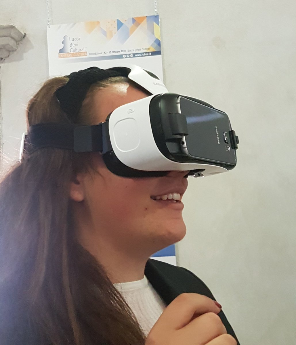 ettspa's tweet photo. #LuBEC2017 anche quest'anno tante facce sorridenti e confronti interessanti!
#CreativeInnovation #ExperienceDesignerTeam https://t.co/PzlhcnxVzh