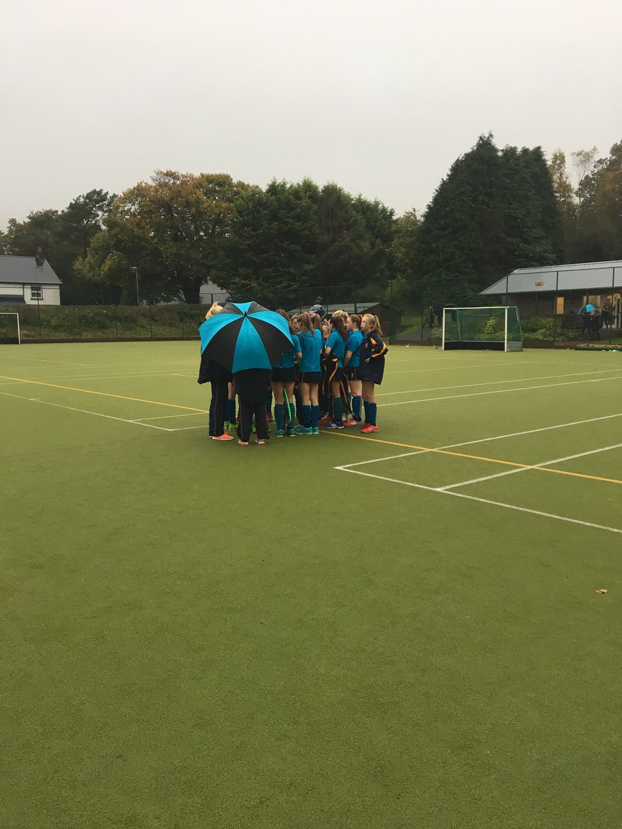 Robertson_Sed's tweet photo. Junior House hockey is underway #househuddle π¦ https://t.co/h5SDBhn1cw