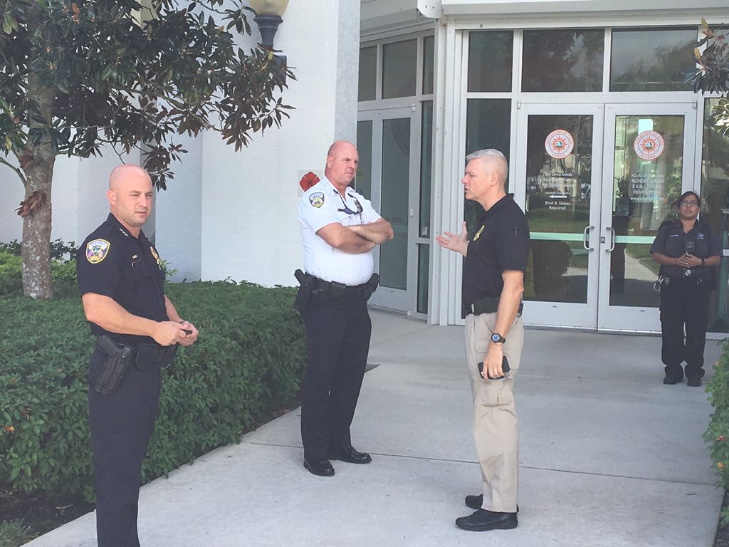 PSLPolice's tweet photo. @PSLPolice investigating suspicious package at PSL City Hall @WPTV @CBS12 @wpbf @tcpalm https://t.co/RV2ytKyqKm