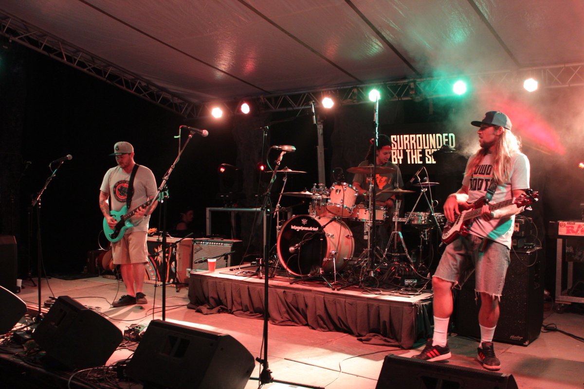 DanceYFO's tweet photo. .@sundriedvibes will be at @fetemusic #Providence on 10/29 with @OogeeWawa #reggae #letsgetsundried #sundriedvibes #concertphotography #dyfo https://t.co/osj4FDi0GF