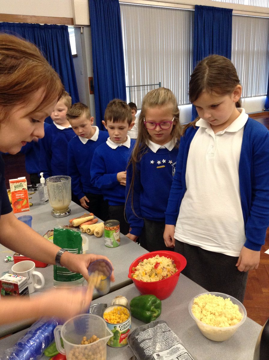 Year3CLS_CE's tweet photo. We really enjoyed cooking with Sarah on Monday. @ChesterleStCofE https://t.co/fG09ULEdgW