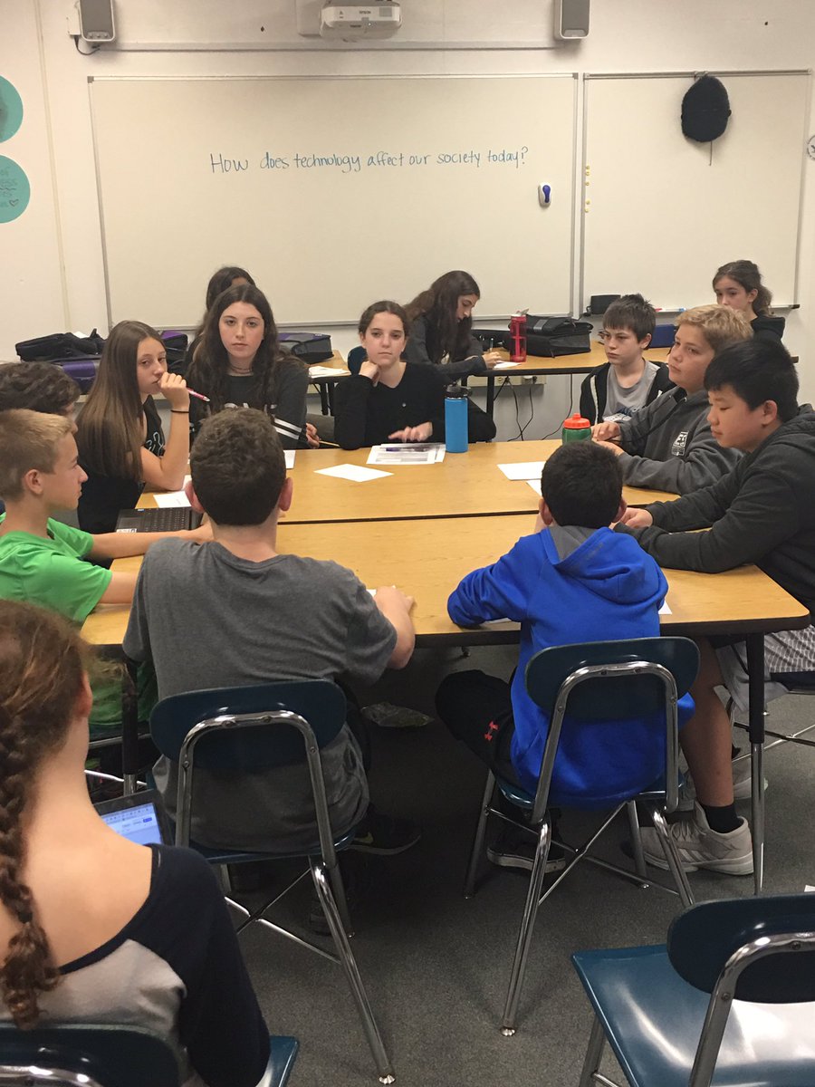 K_Carpenter13's tweet photo. Great fish bowl debate in @jenna_weiner's class about how technology affects society! @109Caruso @DPS109 #engage109 https://t.co/WoiEgJmGWo