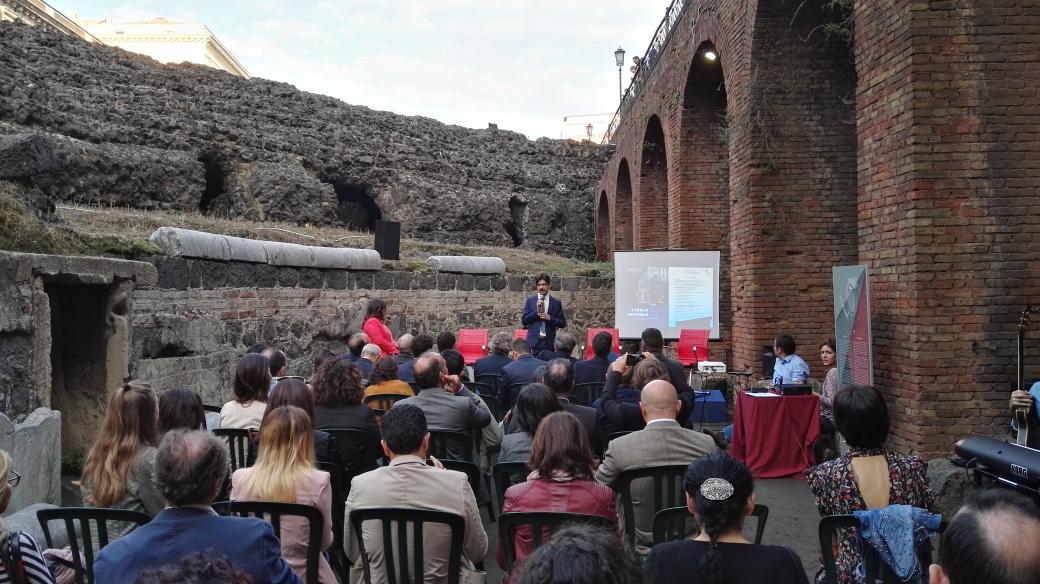 ArcheoINN's tweet photo. Via all'appuntamento dedicato ai grandi temi all'innovazione #culturale! -Giornalismo e #web: nuove opportunità per i #giovani! https://t.co/d5HaTe889z