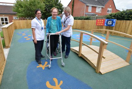 thecsp's tweet photo. Physio says new rehab garden helps hospital patients return home with confidence https://t.co/0KGKRcoH4N https://t.co/zaP6dUG62P