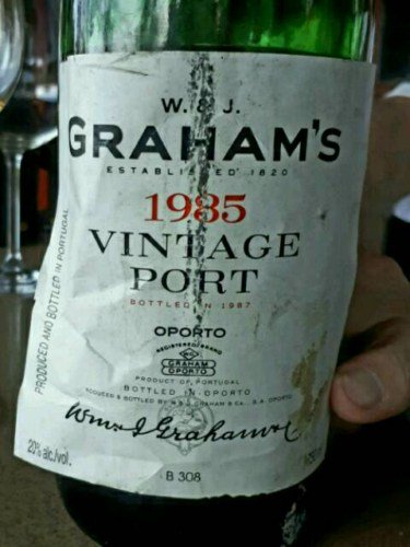 Terry_Odgers's tweet photo. This has the balance of a Spider Monkey riding a Greyho…. Wine from @malvedos via @Vivino: https://t.co/nehm4uITH3 https://t.co/VqjrGGVEbM