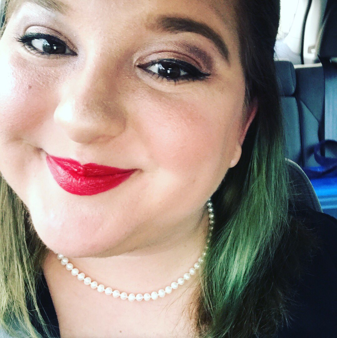 alliallijandroo's tweet photo. #BoldHairChallenge #ClairolProVIP #Contest #Complimentary @Influenster @Clairol_Pro 
still in love with this color even if it faded a bit! https://t.co/fcO51dS465