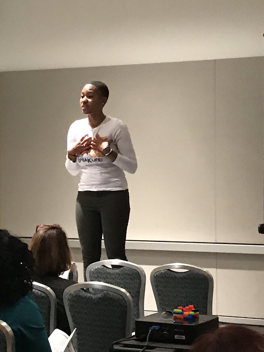 MsTracy_PSC's tweet photo. Empowering& inspiring. We r the puzzle builders for our kids missing pieces. We got to take care of ourselves. #VSCA17 @VSCA @turfittistr https://t.co/6EaOYe7QwC