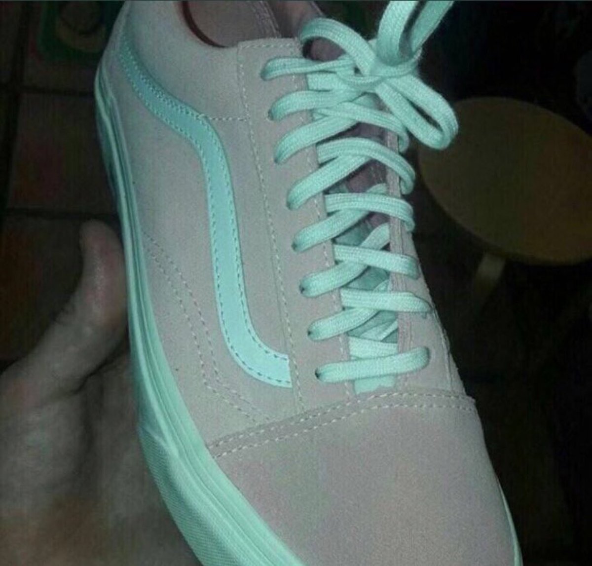 GermanGarmendia's tweet photo. RT si ves el zapato Rosa y Blanco
FAV si lo ves Verde Menta y Gris.

NOO OTRA VEZ!!!! https://t.co/eZjpzhoeyX