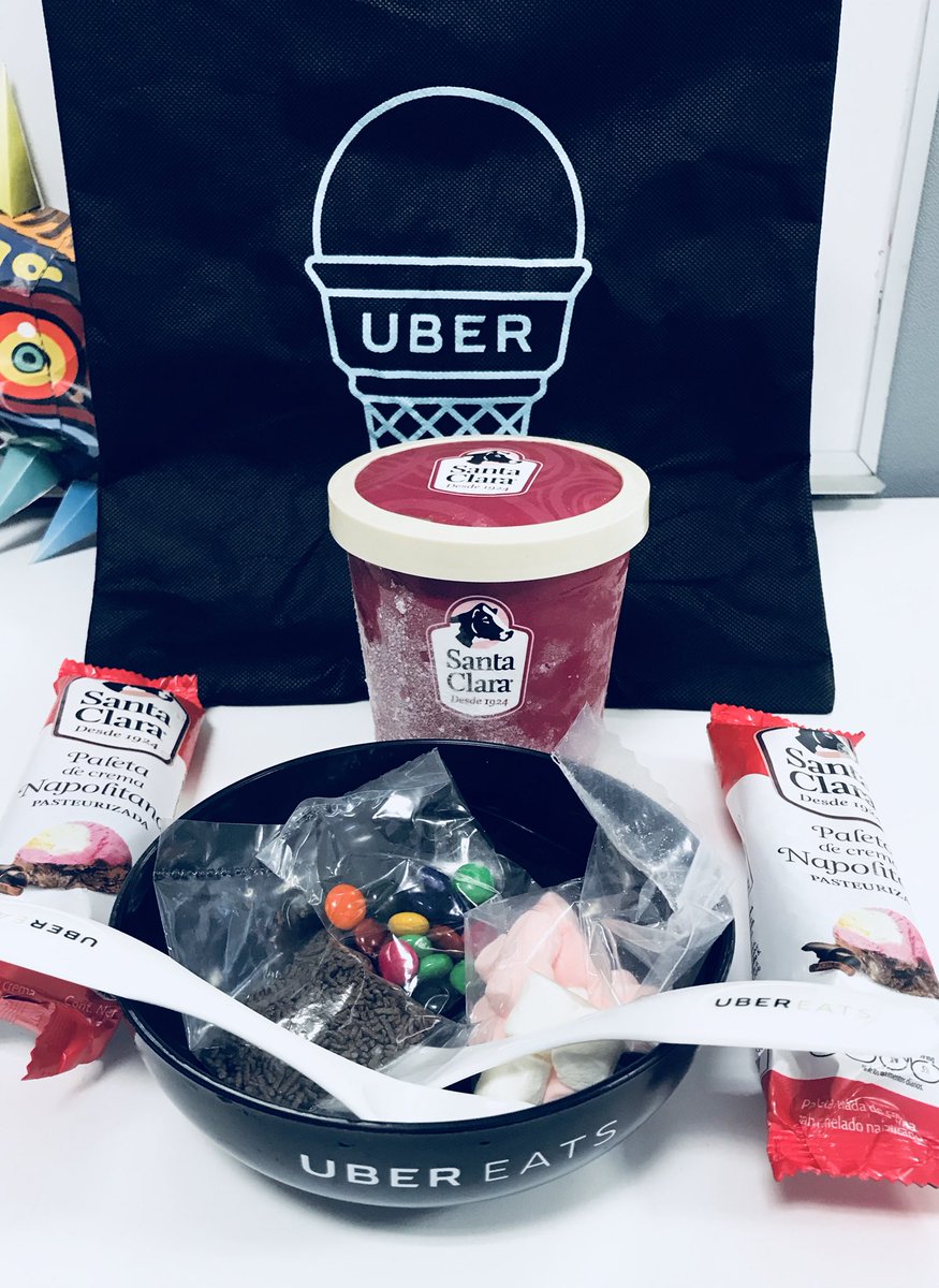 eiFito's tweet photo. Ahora si me tocó #uberICECREAM 🍦 #uberMTY *se le cae en el camino* https://t.co/EFZGw8Hx6h