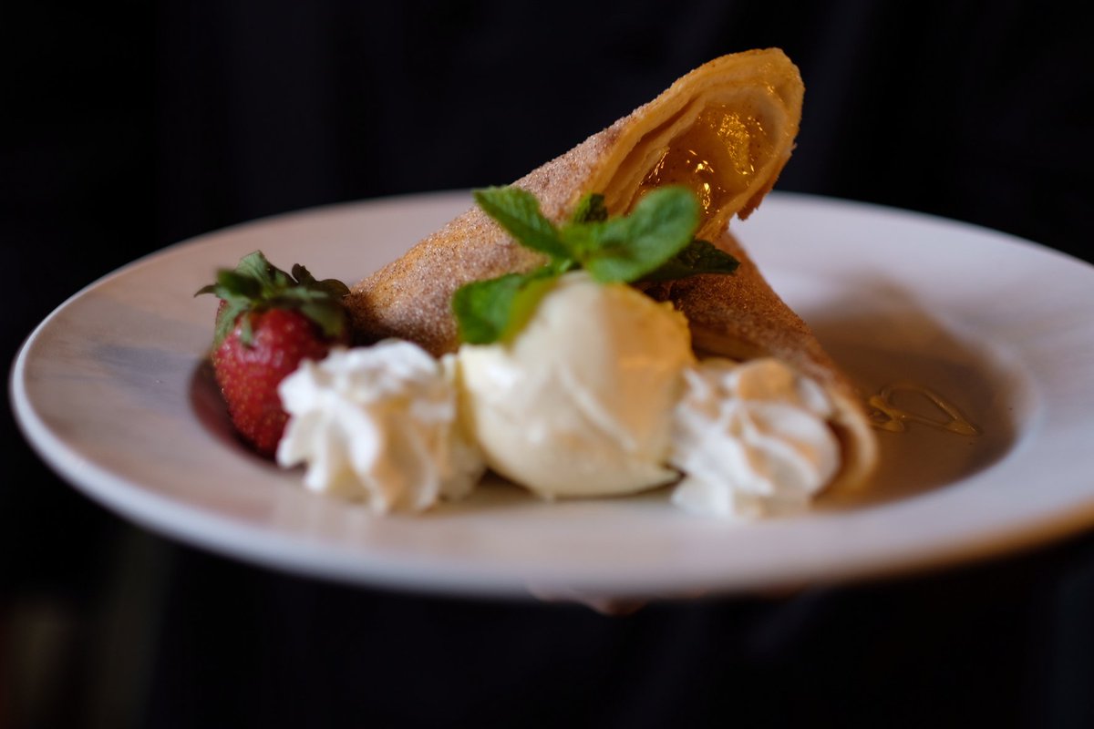 MartenBrewpub's tweet photo. Date night at the Marten!! Dessert feature tonight is our house made Okanagan Apple Enchilada! #2forks #vernonBC #marten #dessert https://t.co/ksrWakkxo3