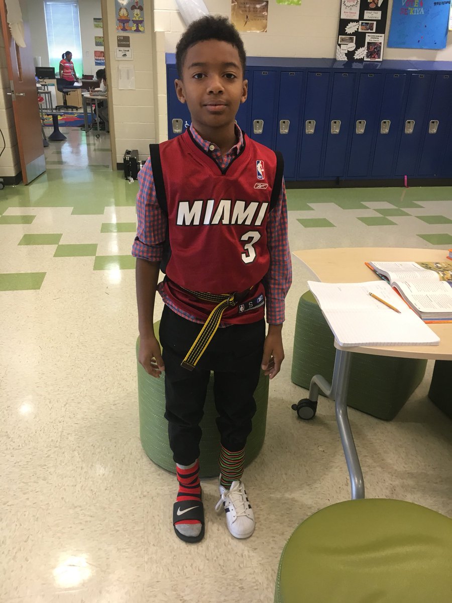 MrsDudley_LSE's tweet photo. Celebrating Bullying Prevention Month by celebrating all of our amazing &amp; unique differences! 🌎#FreakyFridayLMES @BaltCoPS @LyonsMill https://t.co/j71dgSBDbk