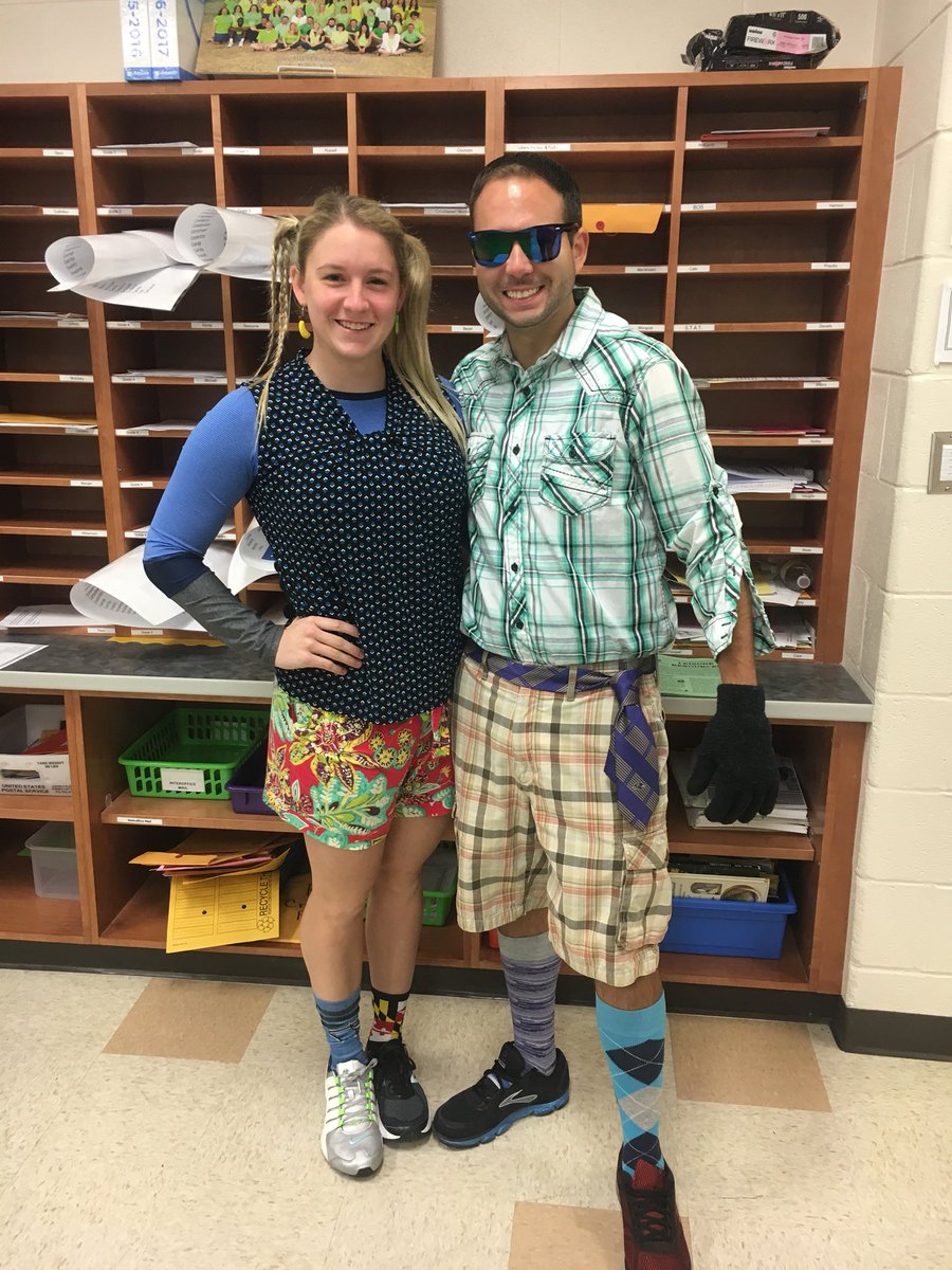 MrsDudley_LSE's tweet photo. Celebrating Bullying Prevention Month by celebrating all of our amazing &amp; unique differences! 🌎#FreakyFridayLMES @BaltCoPS @LyonsMill https://t.co/j71dgSBDbk