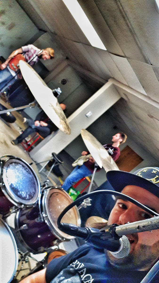 dancingonfireCA's tweet photo. First jam with Rick since he came back from Europe! Feat Joe #dancingonfire #RockBand #localartists #canadianmusicians #dof2017 #jamspace https://t.co/Ypqjy6Wt4M