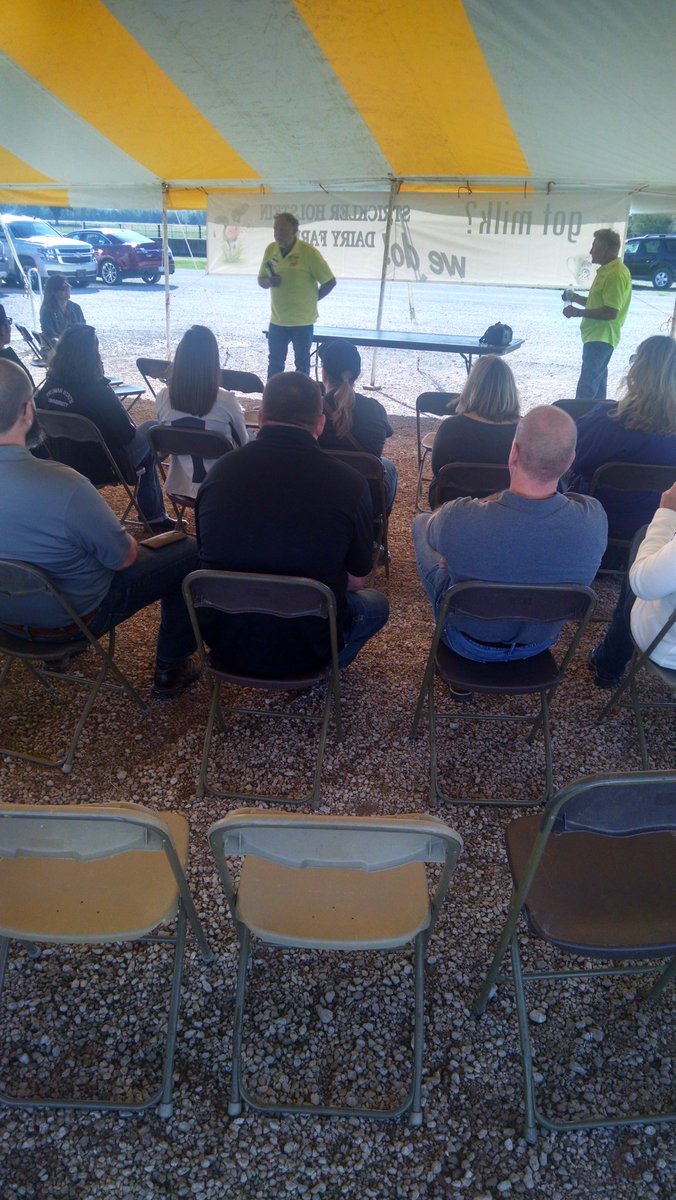 rgruse's tweet photo. Tour day at Strickler Dairy. #NationalFarmersDay #undeniablydairy https://t.co/1siYABBqPv