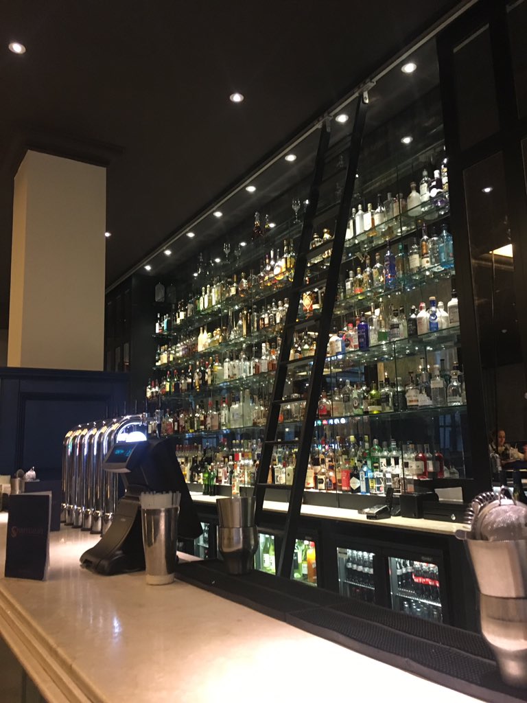 garuffff's tweet photo. My kinda place! #glasgow #design #jelidesign https://t.co/M7WkJFhAW3