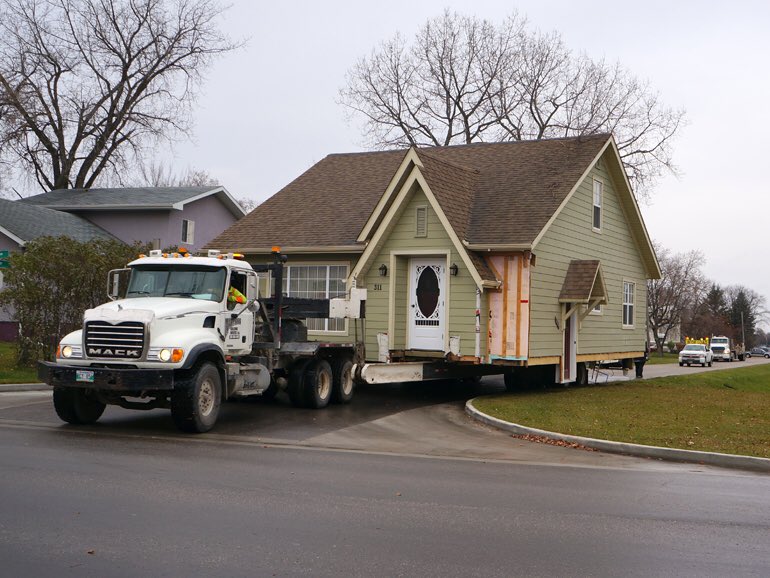 HHSoccerRaiders's tweet photo. PARDON OUR MESS AGAIN
The House of Clouse is loaded up and on the move to Kokomo for Sat Regional @ 10am
@Raider_SS 
#MoveThatHouse https://t.co/o5z0tGMcP2