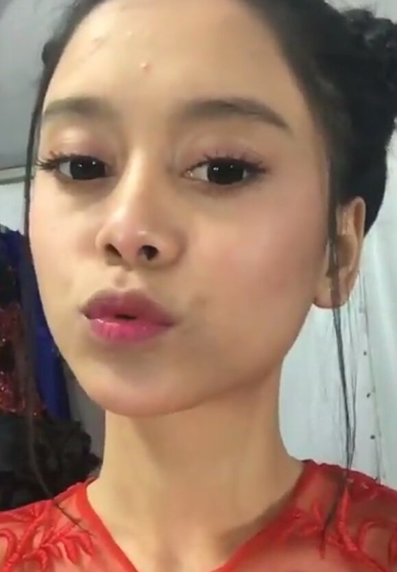 Sayanggg <a href="/Lesti_Jenong_DA/">Lestykejora</a>  Semngat terusss apa pun hsilnyaa kmu ttp juara di hti kamii de..  Lopiuuuupuulllll .  Mmmmuachhh  #LESTYIDA2017