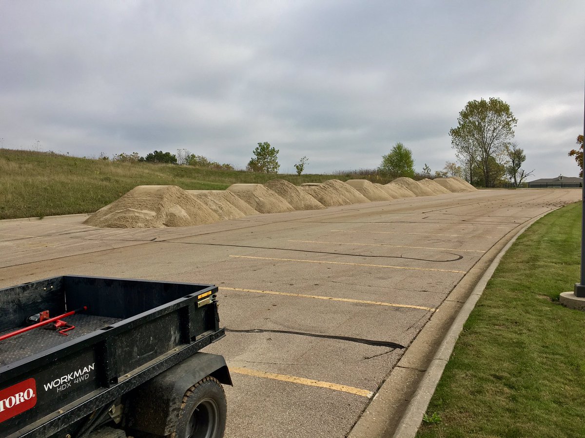 ckesler0003's tweet photo. Back 9 bunker project next week! #fallprojects #tistheseason https://t.co/MSHU15WQ86