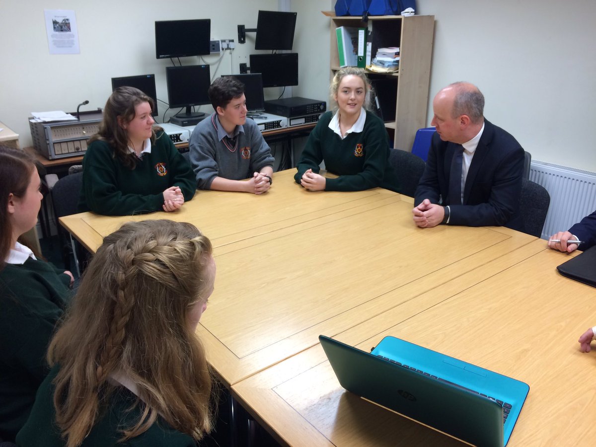 ChillaxTeens's tweet photo. We are thrilled to have met @jimdalytd, Minister of State for Mental Health and Old People. Very informative discussions took place. https://t.co/MDIdo8q3g0