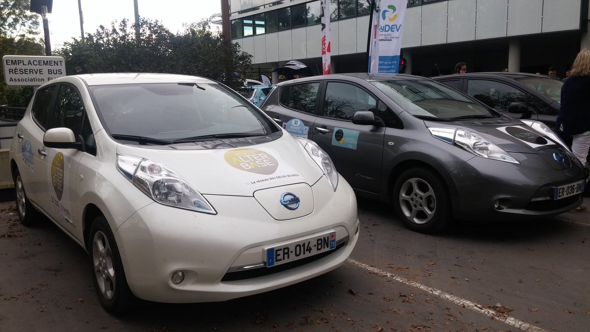 anne_sicard's tweet photo. Arrivée du #FranceElectriqueTour au @SyDEV_85 @LRSY_ville #DeveloppementDurable https://t.co/OnlrKmJKf1
