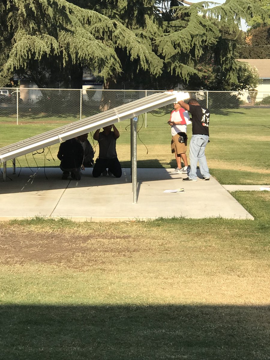 strhobbs's tweet photo. Solar installation learning hands on! #MercedAdultSchool https://t.co/2gOv8Zl576