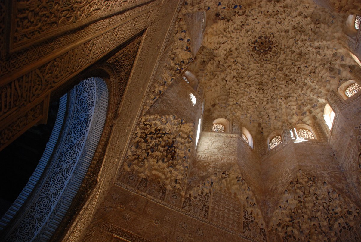 granadaturismo's tweet photo. Nunca se olvida la primera visita a los Palacios Nazaríes, la joya de la #Alhambra: https://t.co/eW9G5h6hgO #GranadaEsMotivo https://t.co/6I8GL2JzmX