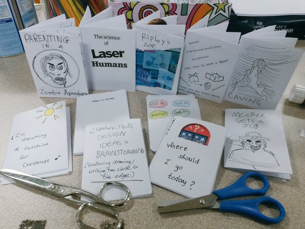 midnakit's tweet photo. Some minizines made today at the Zine Workshop in @plymlibraries !
#librariesweek #plymouth #plymlibraries #yeaplymouth #zine #zineworkshop https://t.co/e6SwkpraCr
