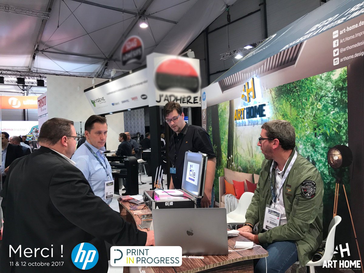 arthomedesigner's tweet photo. Un grand merci @HPGraphicArts et @PrintInProgres pour leur soutien, et pour cet événement formidable, que du bonheur ! #decomaker https://t.co/4EFPe1grdi