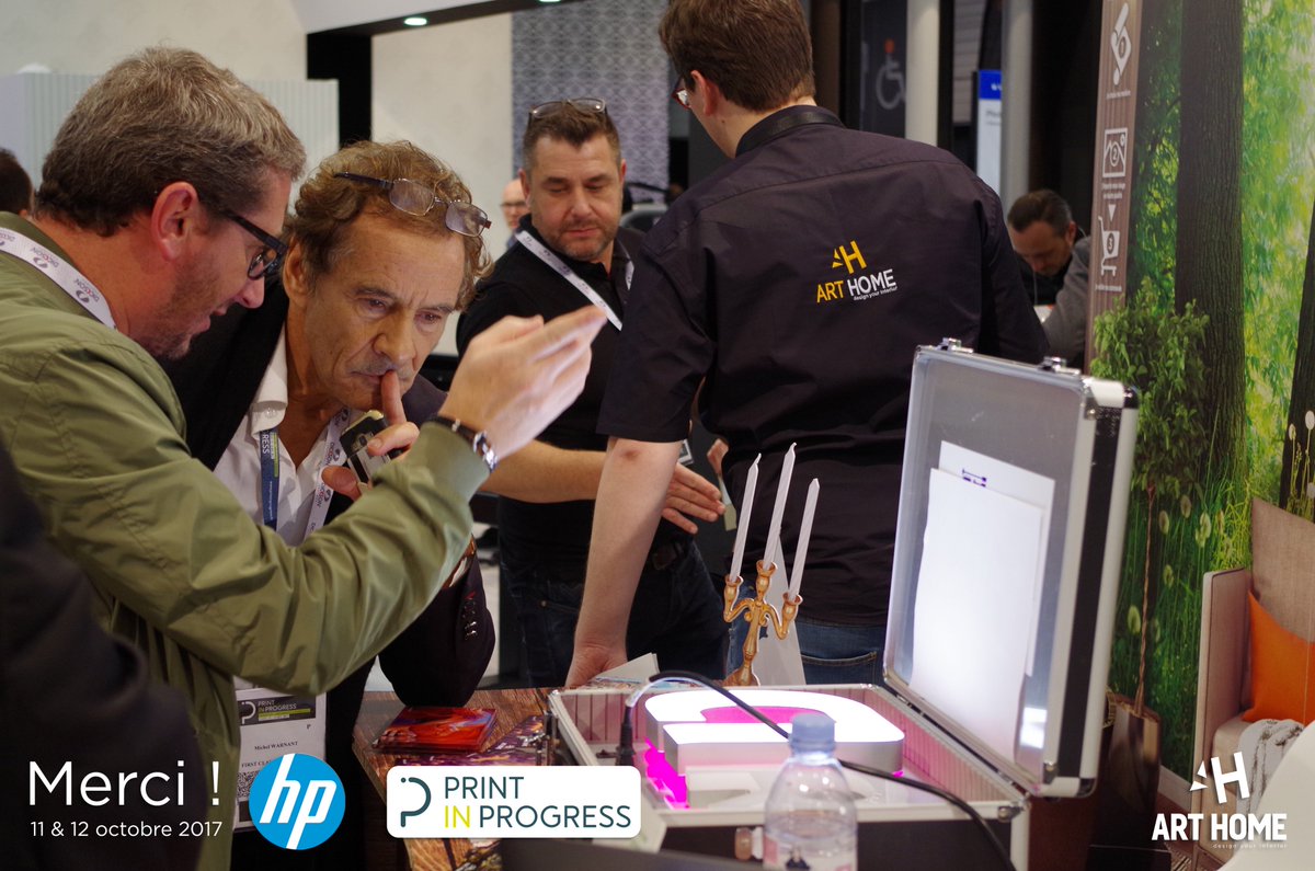 arthomedesigner's tweet photo. Un grand merci @HPGraphicArts et @PrintInProgres pour leur soutien, et pour cet événement formidable, que du bonheur ! #decomaker https://t.co/4EFPe1grdi