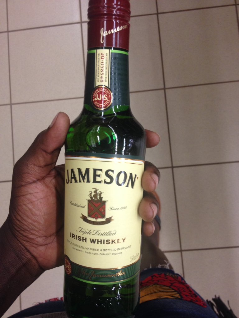 duchess_flowers's tweet photo. When the weekend is on te road, make sure everyone is comfortable. Only drive and drink but don't drink and drive. #blogloading https://t.co/NZfrmRva6Z