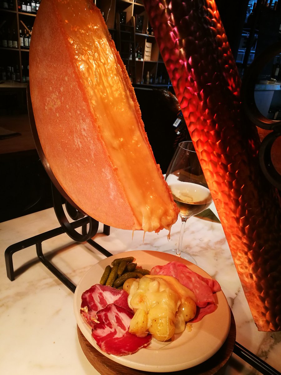 MartinTanguy's tweet photo. So tasty this cheese Raclette!@Newstreetwine https://t.co/SZg1WDSvtq