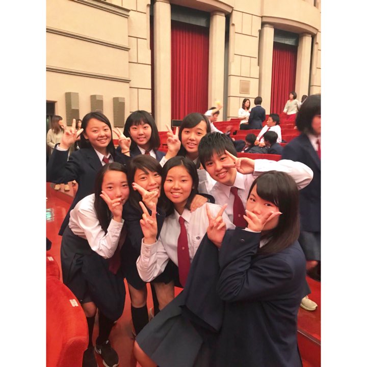 518_039's tweet photo. ★10.13.Friday.合唱コンクール★

たのしんで歌えた😛💖

1組.金賞.3組.銀賞
しょうき.指揮者賞
おめでと〜う🌸🐝 https://t.co/54U1RIGnOF