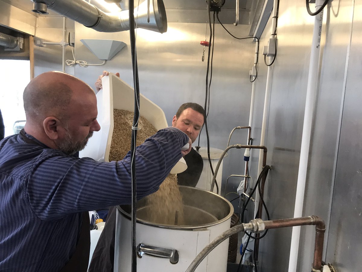 burns_cr's tweet photo. Team building day for @bigflavourmktg with the guys from @thefullrangeltd @BelmillHotel  @KraftyBrew https://t.co/RSKZzUHjJt