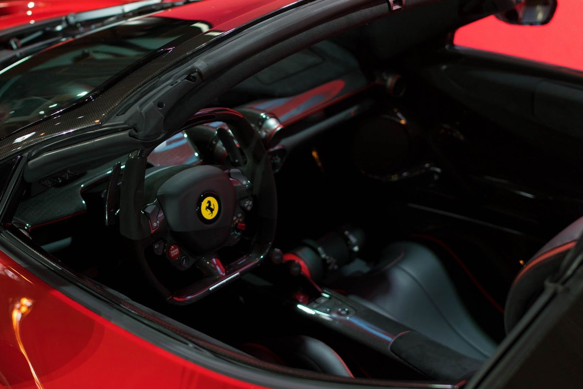 SpeedDemon250's tweet photo. #Ferrari unveiled this beautiful Rosso Corsa #LaFerrari Aperta at Melbourne's Motorclassica. 🏁 #70YearsOfFerrari 👏 https://t.co/yP1HZGFoFZ