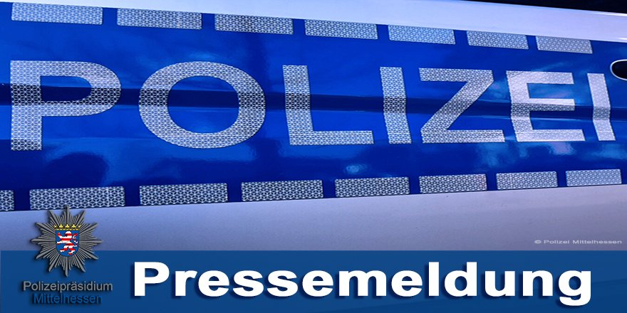 Polizei_MH's tweet image. #Pressmeldung #Polizei #LDK: Flucht in #Manderbach, Kleber im Türschloss, Diebe am #Herborner #Schloss... ots.de/3960b2