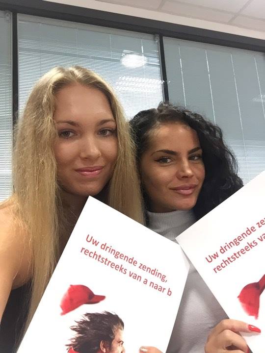 Finessedhostess's tweet photo. Opleiding #hostesses @Finessedhostess voor @TL_Belux in @antwerpexpo bij onze klant  #euro-sprinters @bpost_nl @BelgischePost ! Team = ready https://t.co/nUmlmnlAYl