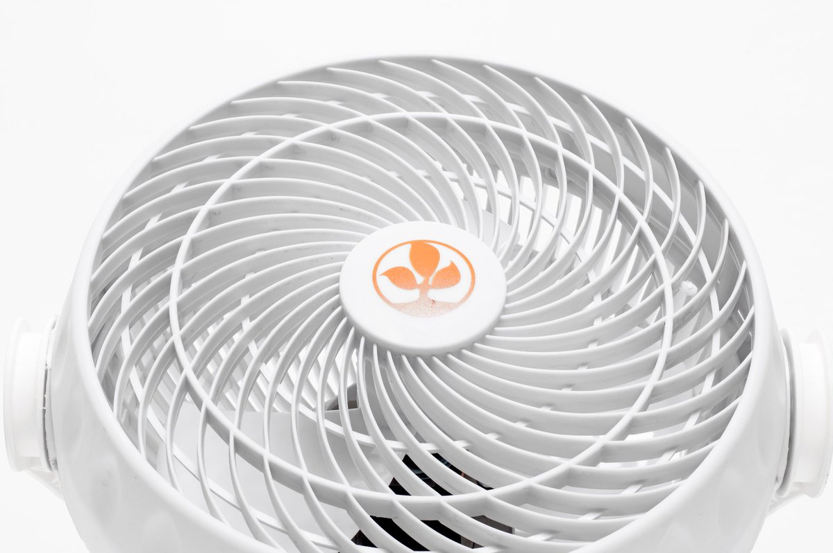 Feel It In The Air! <a href="/SecretJardin/">Secret Jardin</a> #fans explained and why they're #awesome premiergrow.com/blogs/get-your…