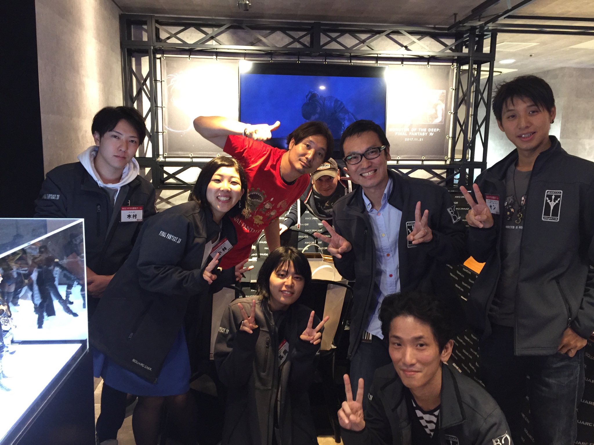 送料無料 FFXV パーカー vol.1 スクエニカフェ 限定 FF15 ファイナルファンタジー FINAL FANTASY XV サイズM メンズ ルシス 王家の紋章 黒 皇巫アマテラスレガリアメガミデバイスファイナルファンタジー 15